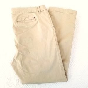 TOMMY HILFIGER KHAKIS